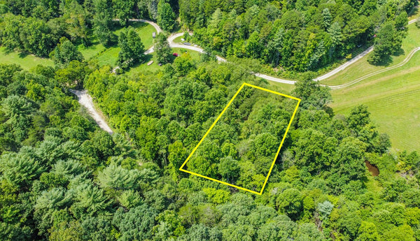 Wooded 1.7 Acres lot with privacy and views. Minutes in to Coker Creek